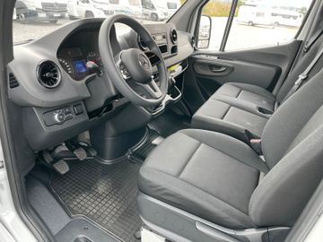 Fahrzeugabbildung Mercedes-Benz Sprinter III 317 CDI  RWD