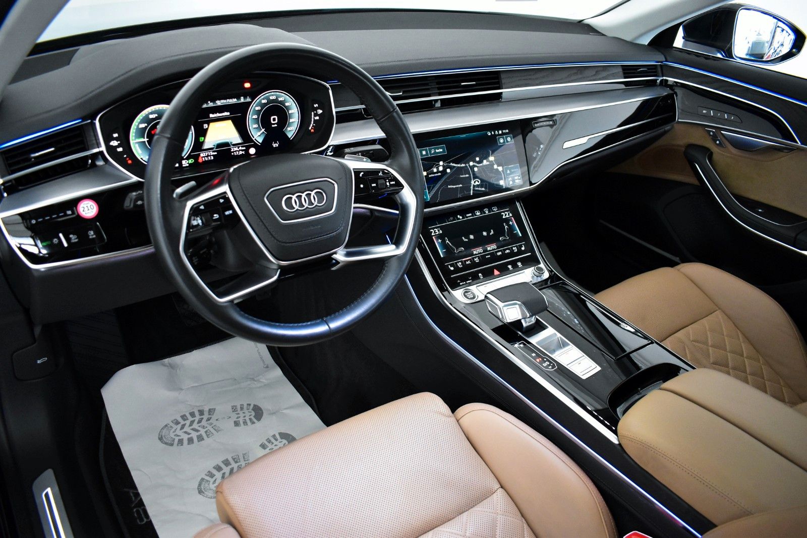 Fahrzeugabbildung Audi A8 60 TFSI e L qu. Panorama,Nachtsicht,SoftClose