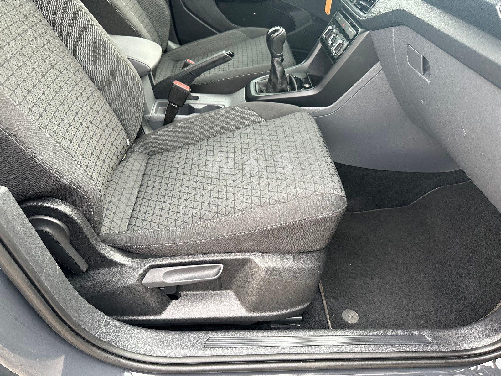 Volkswagen T-Cross Life*1-HAND*APPLE-CAR*AHK*