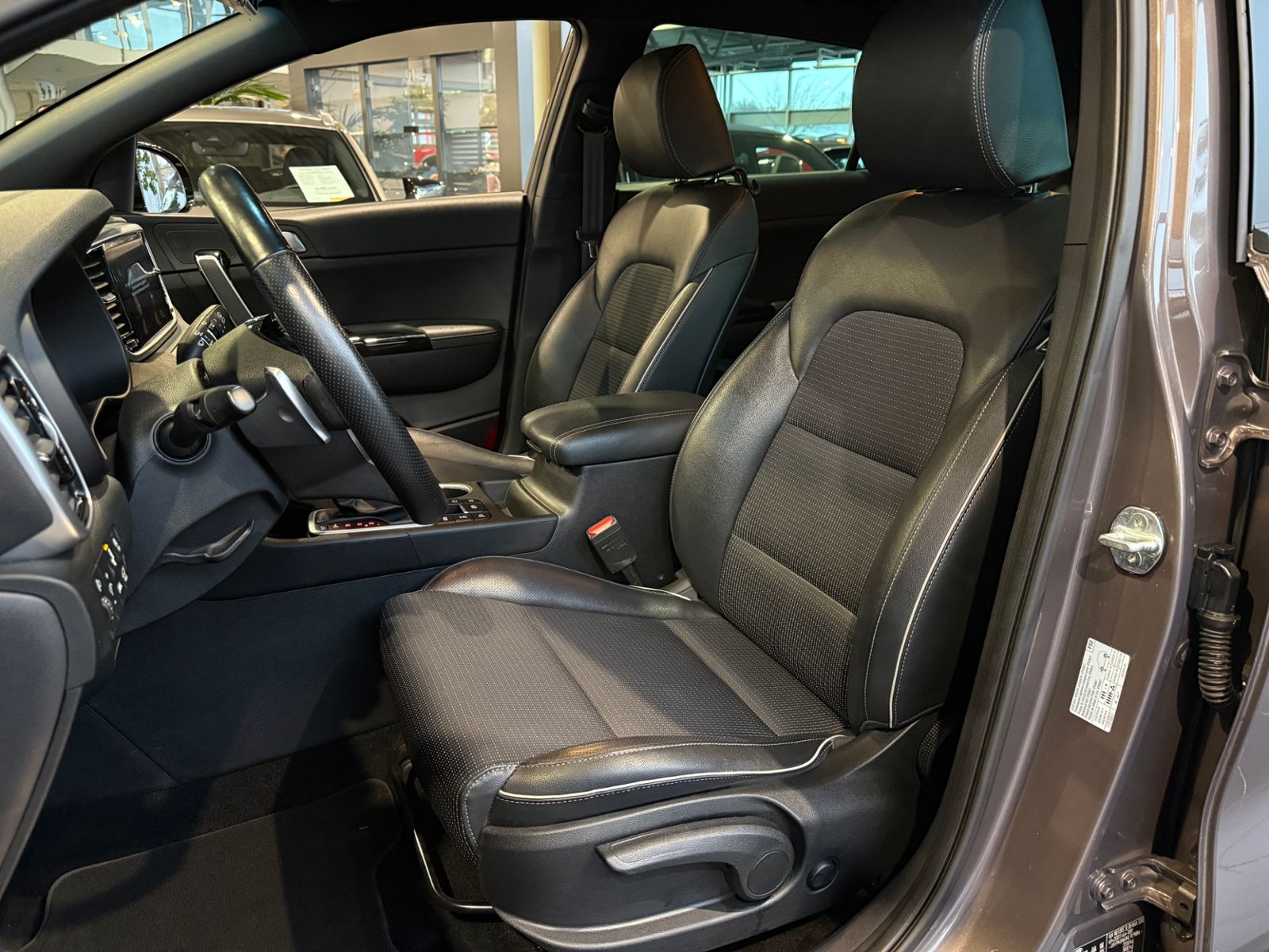 Fahrzeugabbildung Kia Sportage GT-Line 4WD AHK JBL ALU