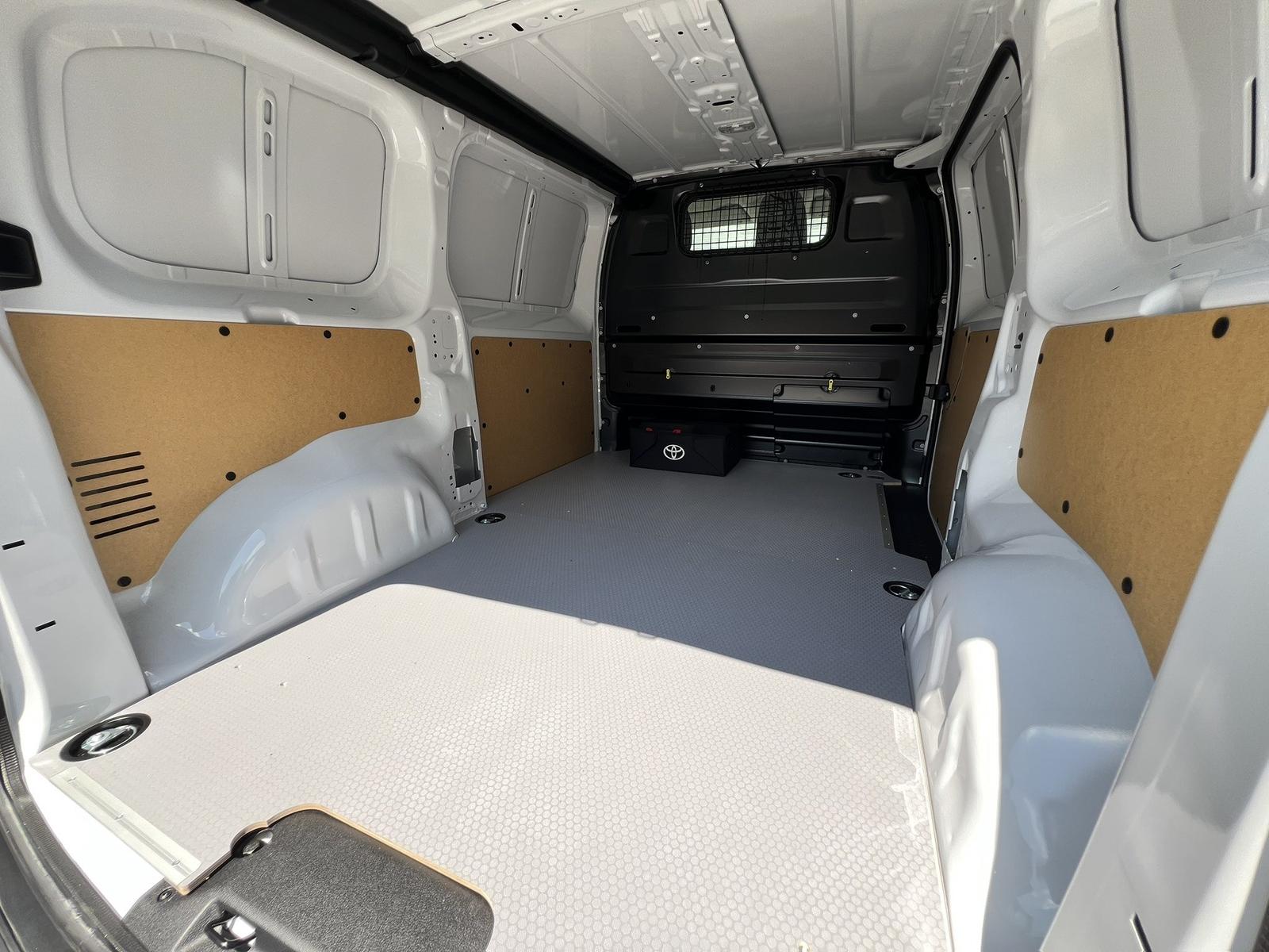 Toyota Proace L1 Kasten Meister sofort verfügbar