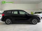 BMW iX1 xDrive30 Innovations/Komfortpaket HeadUp DAP - schwarze BMW iX1