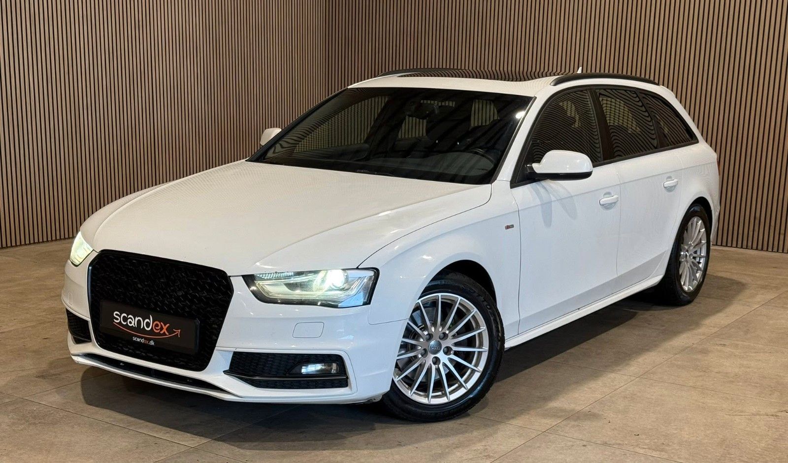 Audi A4 - 1
