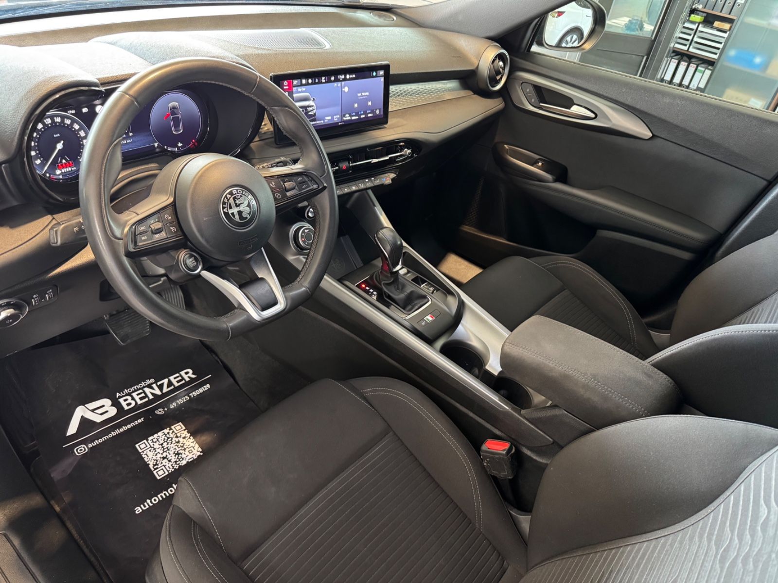Fahrzeugabbildung Alfa Romeo Tonale Super/LED/PDC/CarPlay/Tempomat/ALU/1Hand