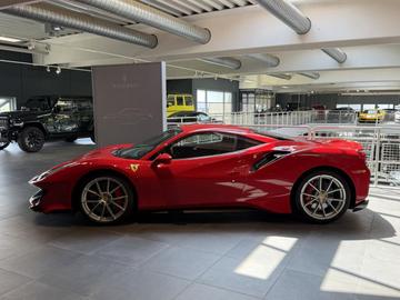 صورة 4 لـ 2020 Ferrari 488 PISTA