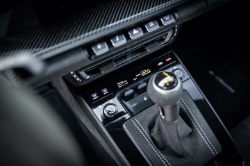 Porsche 992 GT3*CS*SCHALE*PTS*XPEL*LIFT*BOSE*90L