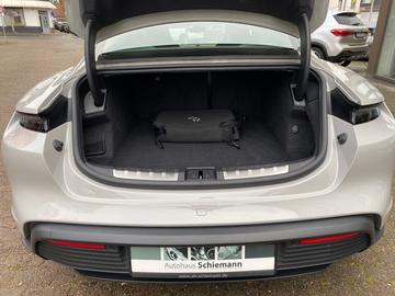 صورة مصغرة 21 لـ 2020 Porsche TAYCAN