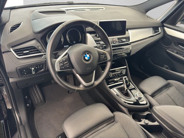 Fahrzeugabbildung BMW 218d Gran Tourer Sport Line LED+Cam+HUD+ACC+AHK