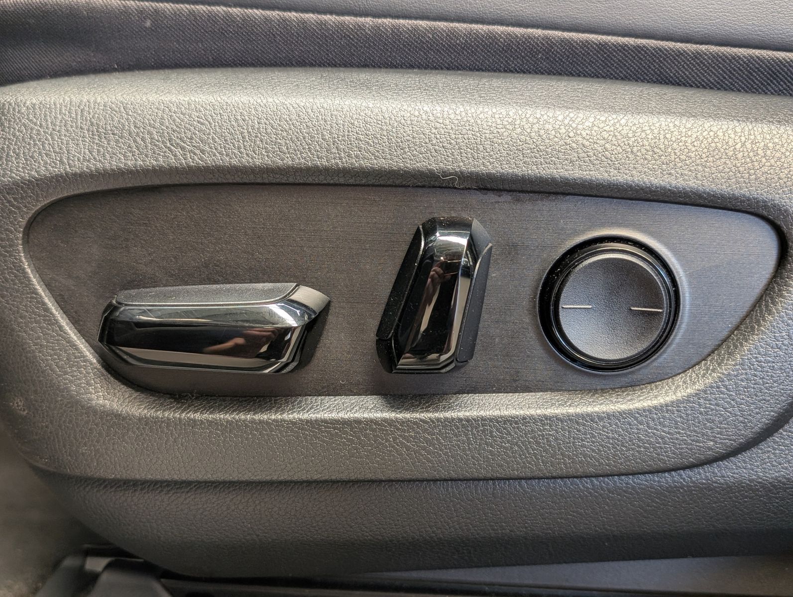 Fahrzeugabbildung Lexus NX 350h Business Leder SHZ Kamera Navi LED ACC