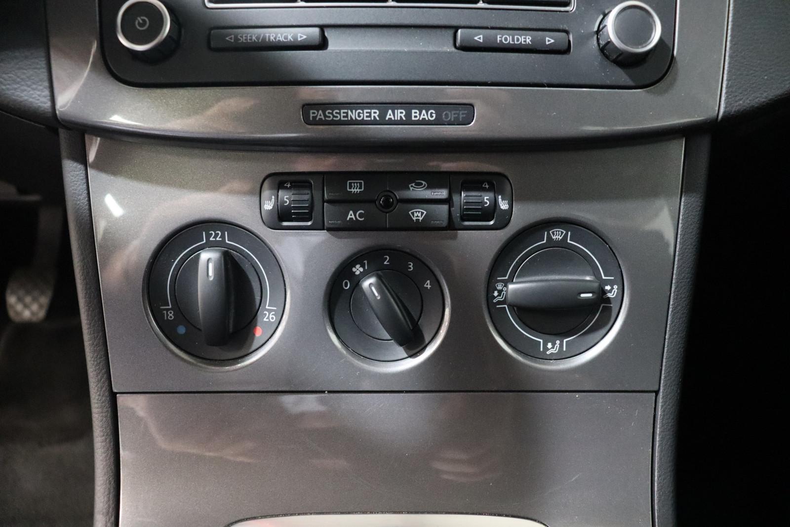 Volkswagen Passat 2009 — photo 16