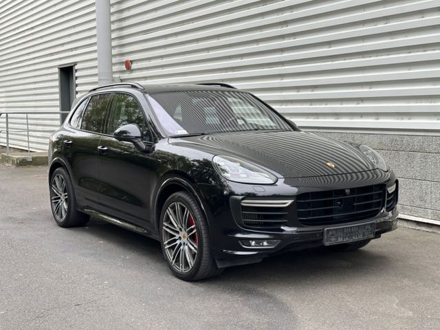 Porsche Cayenne GTS ACC Bose Carbon Pano VOLL