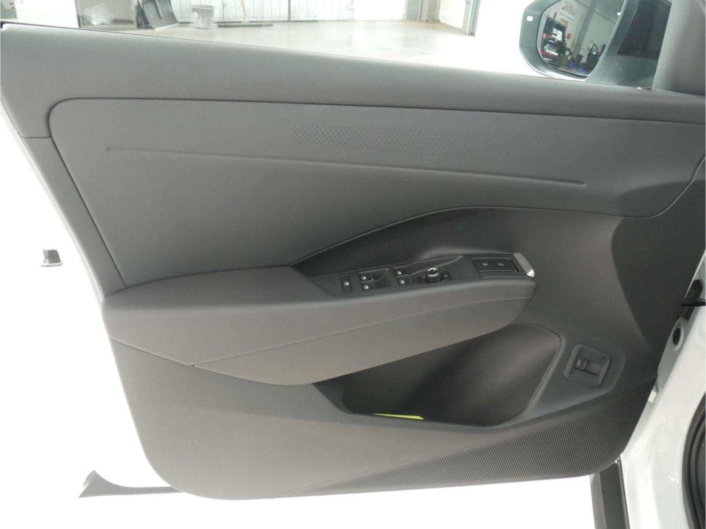 Volkswagen T-Roc 1.5 eTSI R-Line DSG NAV/LED/RFK/keyless, миниатюра 19