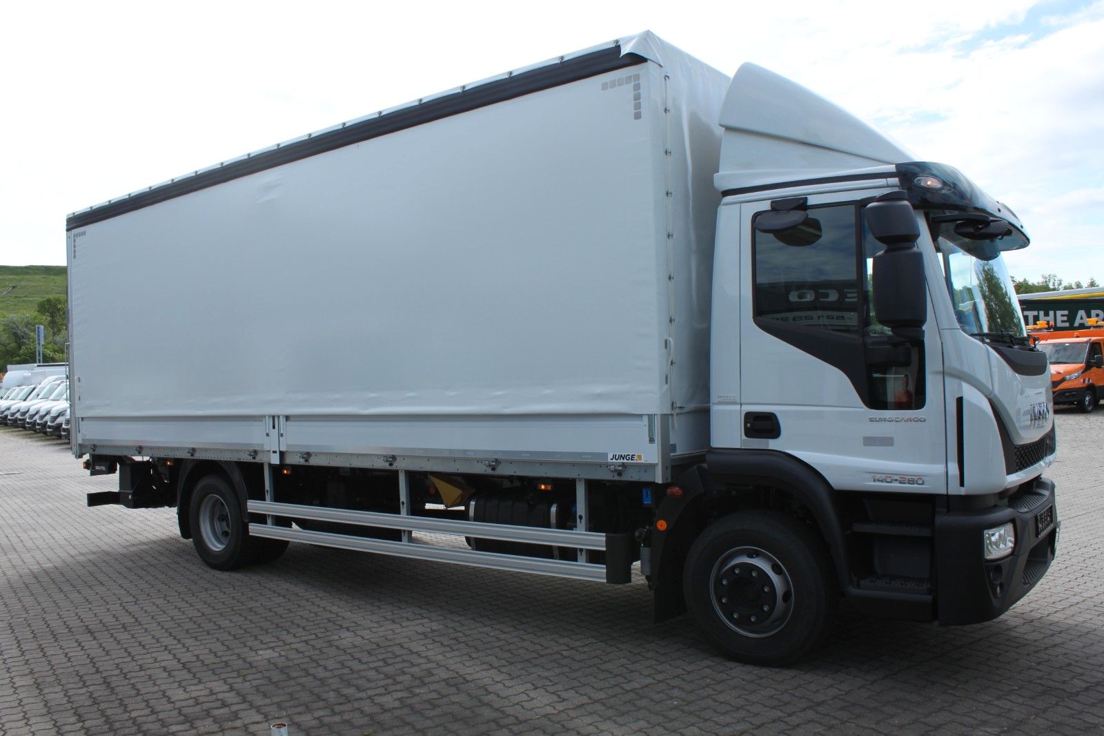 Fahrzeugabbildung Iveco EuroCargo ML140E28/P EVI_E