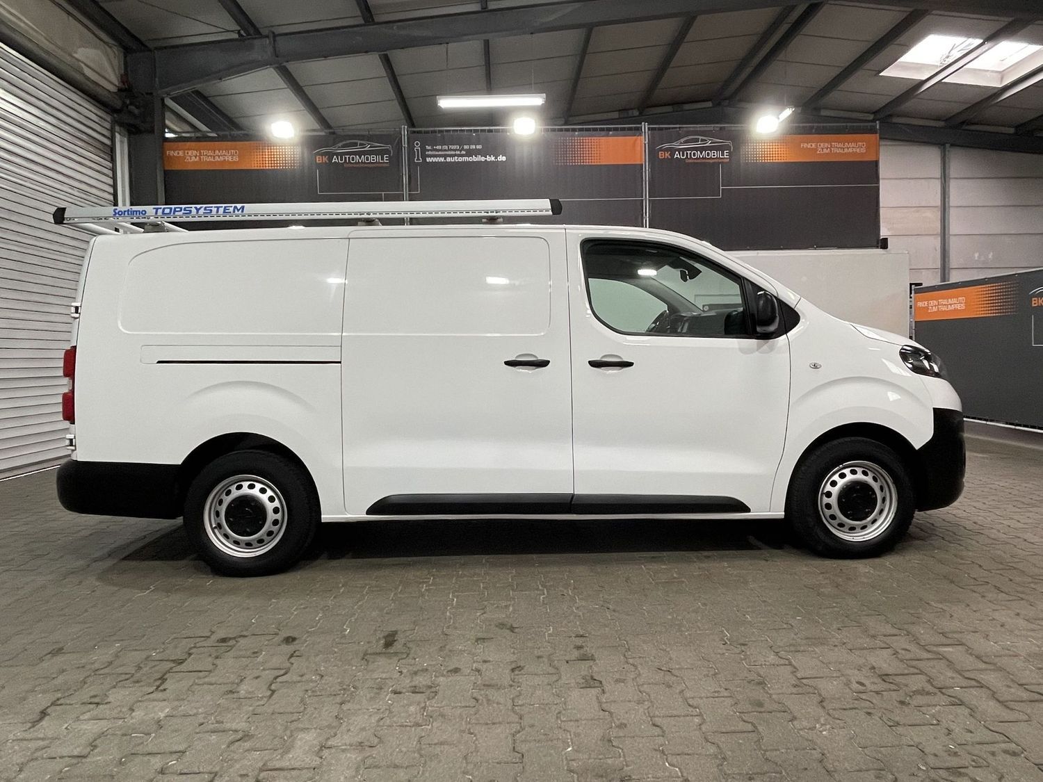 Fahrzeugabbildung Opel Vivaro Edition L(L3) Sortimo#Kamera#Klima#Totwin