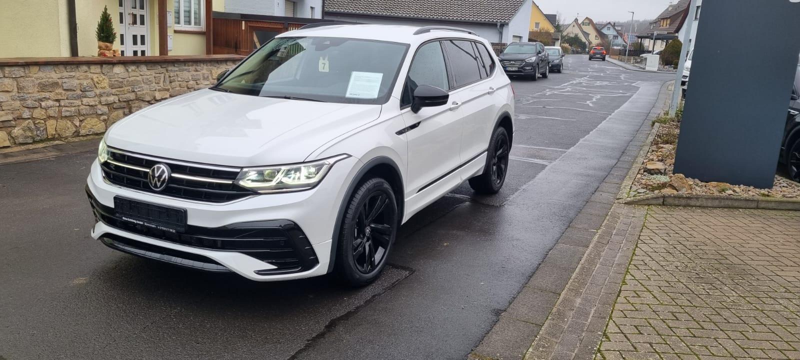 Volkswagen Tiguan Allspace R-Line 4Motion Black & Style