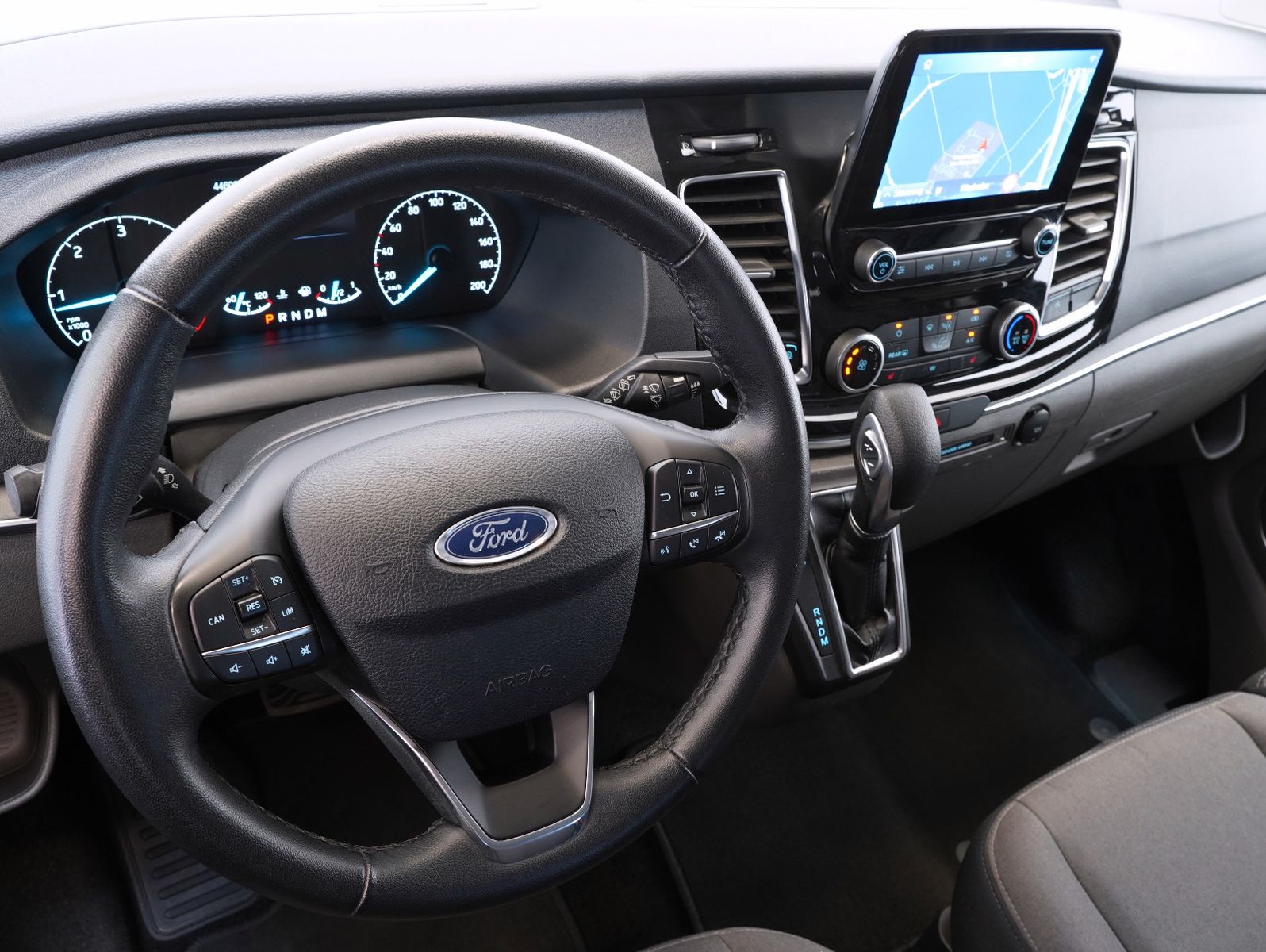 Fahrzeugabbildung Ford Tourneo Custom Kombi 2.0 TDCi 320 L1 Titanium X