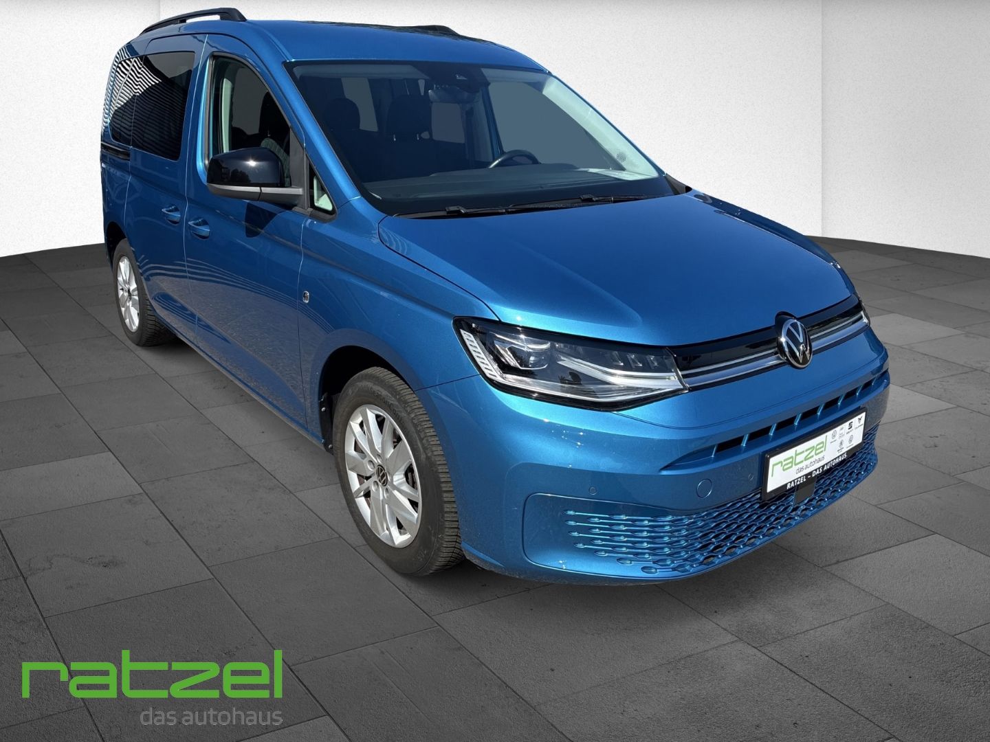 Fahrzeugabbildung Volkswagen Caddy Life 1.5 TSI DSG 5-Sitze Rückfahrkamera AC