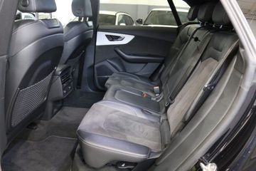 Audi Q8 - 11