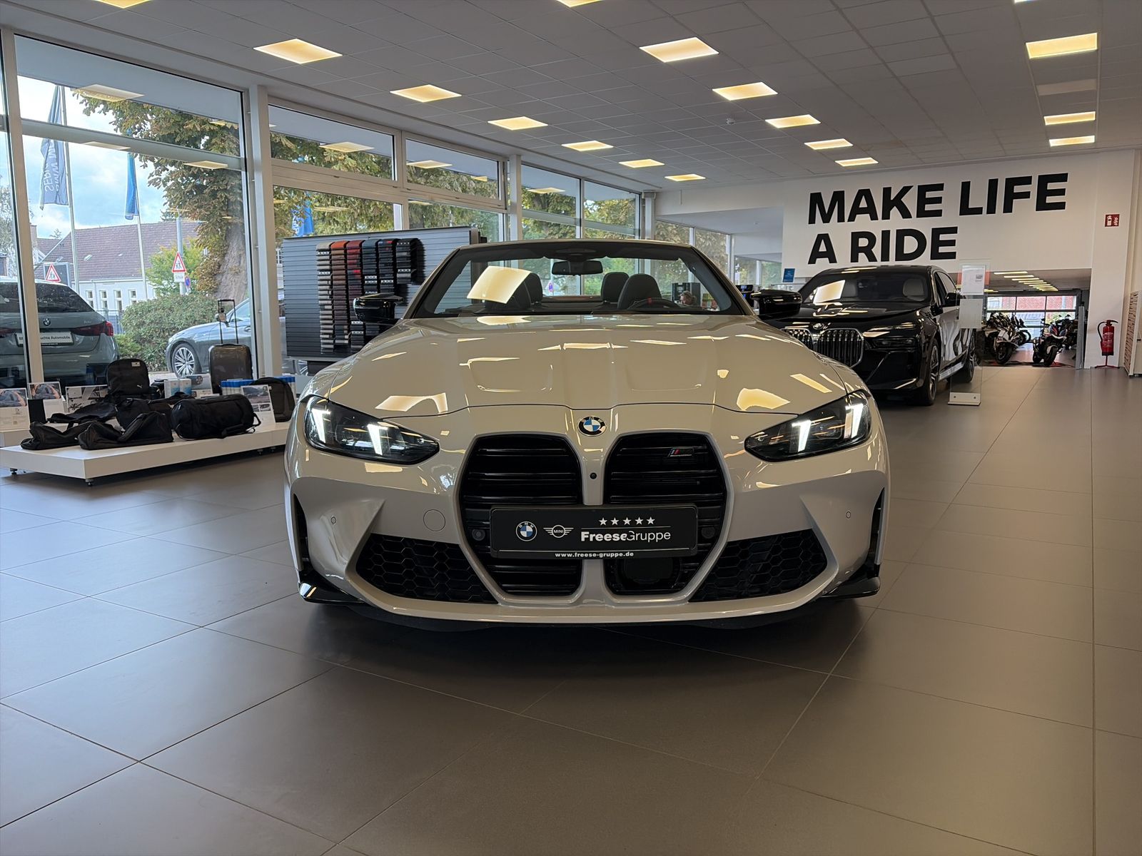 BMW M4 Competition xDrive Cabrio 360° HEAD-UP RFK BT foto 3