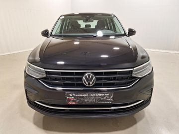 Volkswagen Tiguan - 9