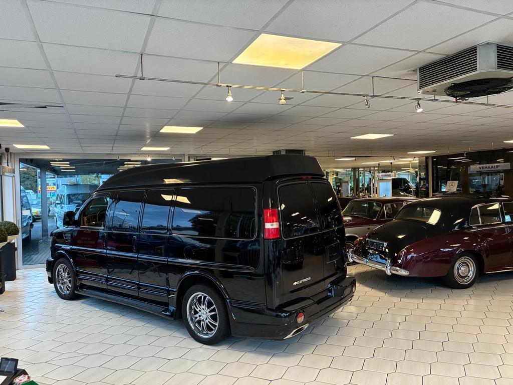 GMC Savana 5,3 V8 Starcraft