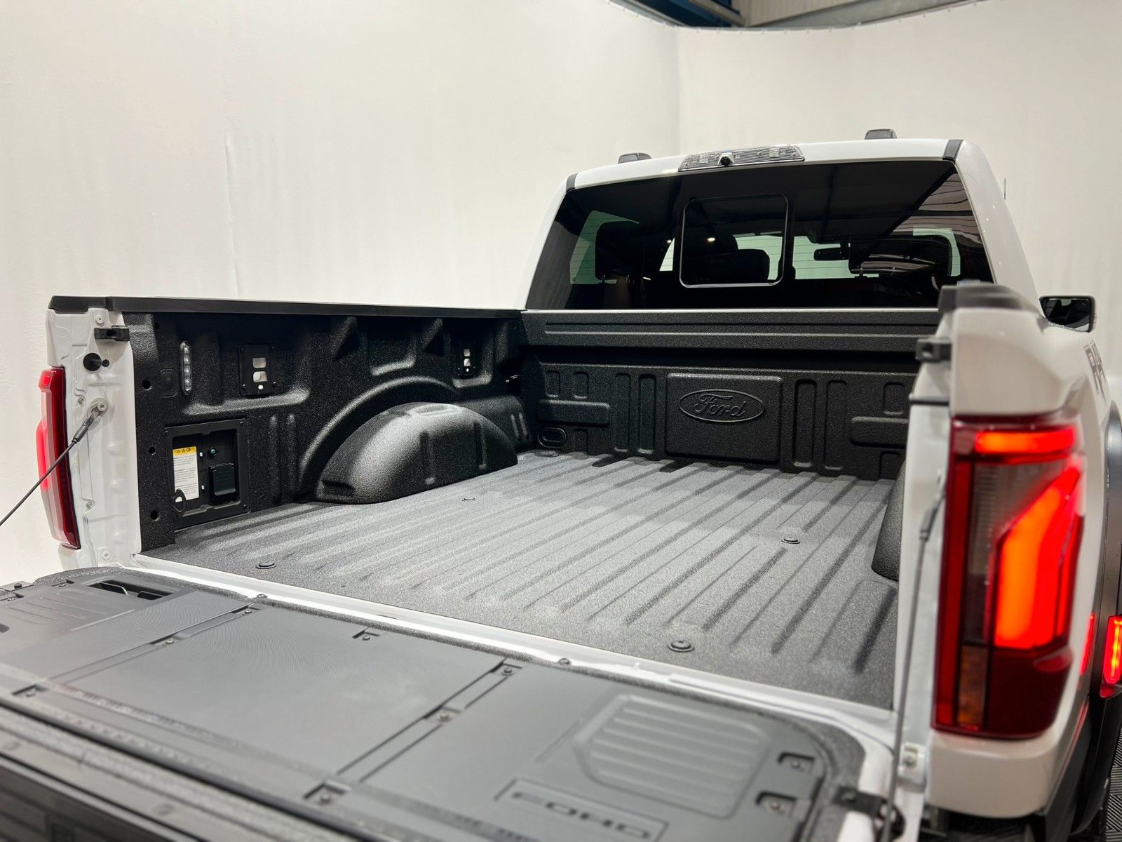 Fahrzeugabbildung Ford F-150 RAPTOR  EcoBoost®  3.5L V6 *MY25*