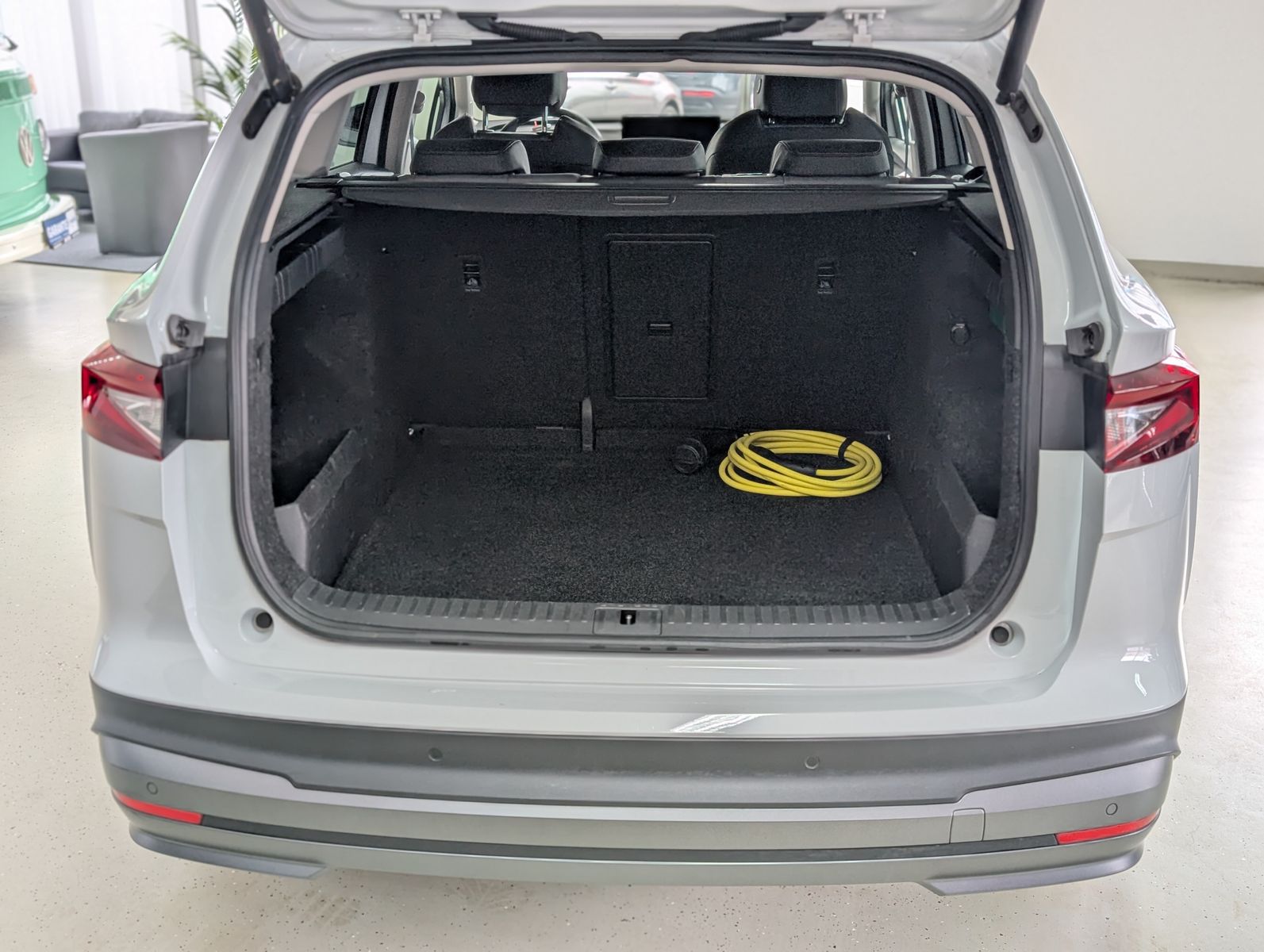 Fahrzeugabbildung SKODA Enyaq iV 80 Loft Convenience Paket+ ACC 82KWh1