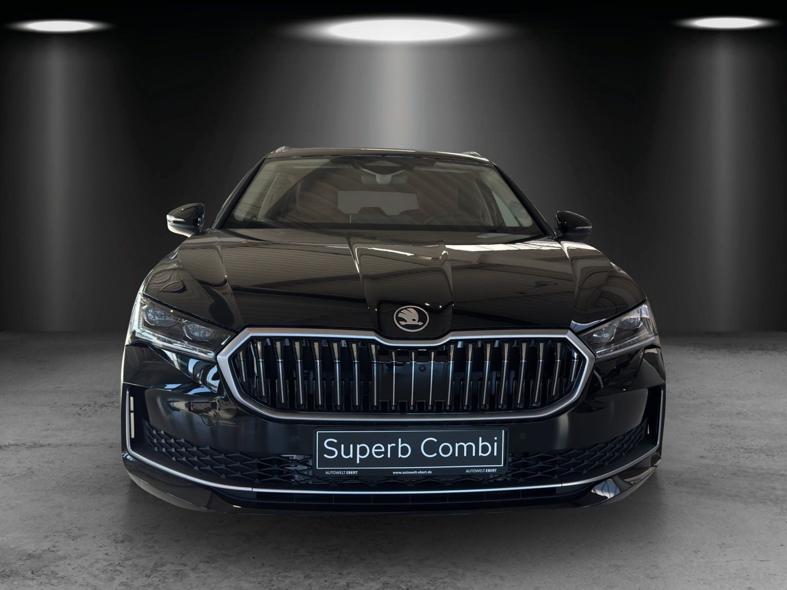 Fahrzeugabbildung SKODA Superb Combi L&K 2,0 TDI 142 kW DSG 4x4