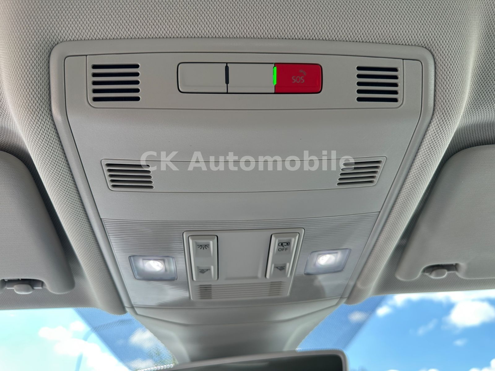 Fahrzeugabbildung Volkswagen T-Cross 1.0 TSI Style Highline DSG/LED/ACC/PDC