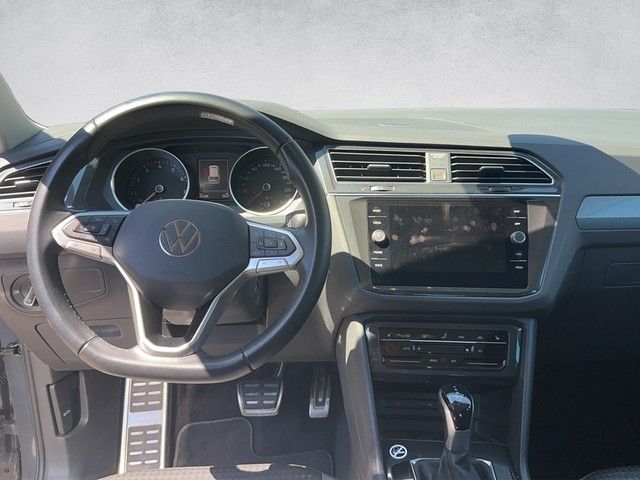 Fahrzeugabbildung Volkswagen Tiguan Active *NAVI*RÜCKFAHRKAMERA*