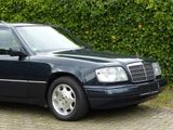 Mercedes-Benz W124 E320 T-Modell - Mercedes-Benz: T Modell W124