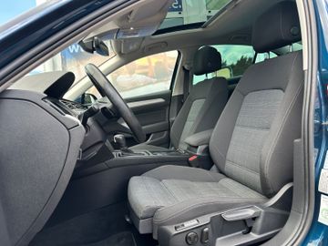 Bild 9 VW Passat Lim. *DGS*PANOdach*Masagesitz*