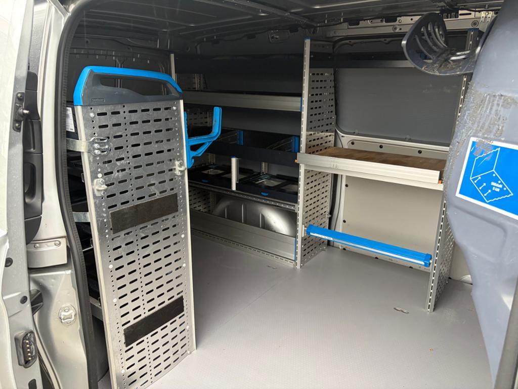 Mercedes-Benz Vito 114 CDI Kasten Kompakt Sortimo Automat Navi