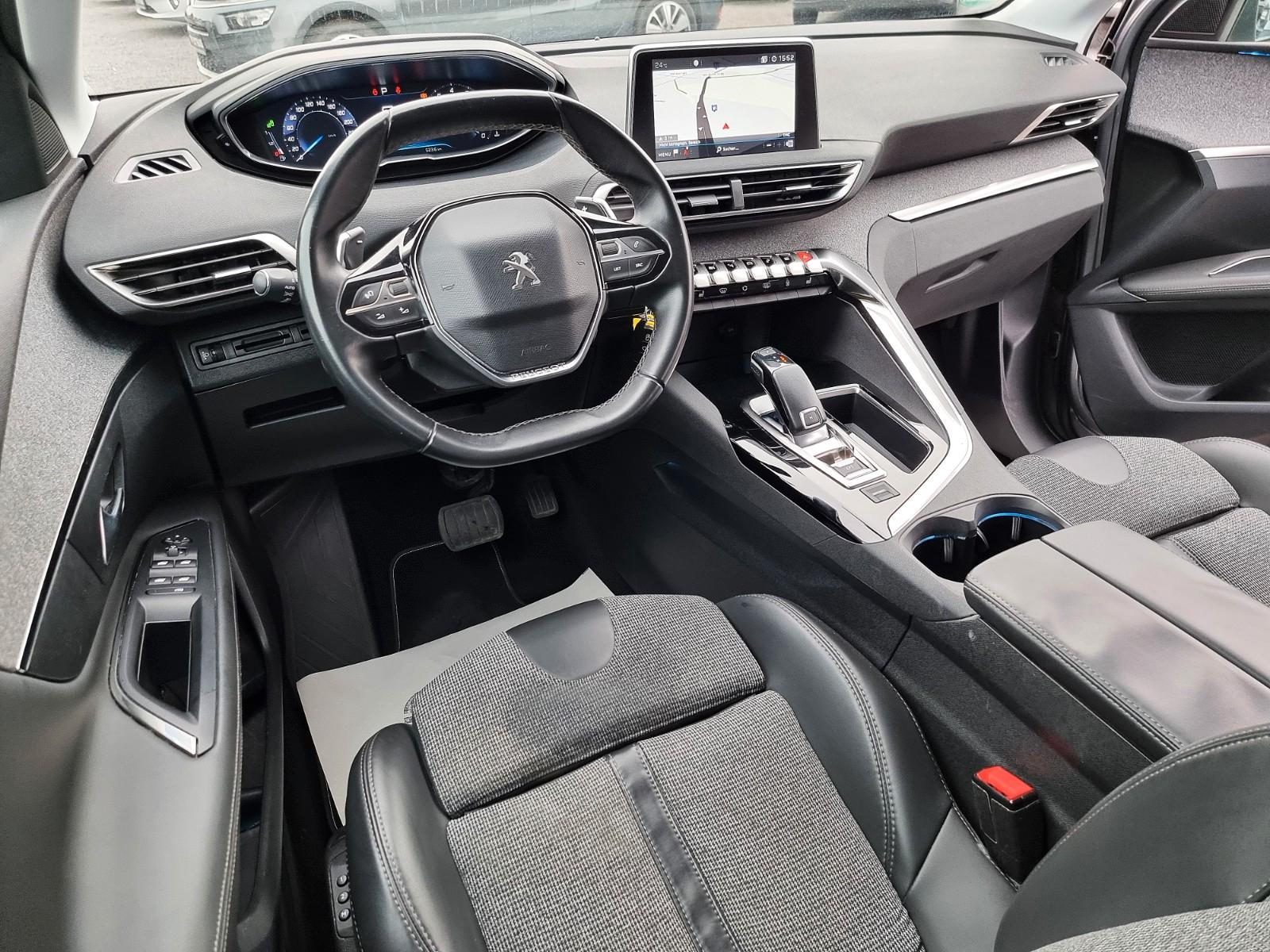 Peugeot 3008 Allure NAVI TEMP KAM SITZH PDC ACC CARPLAY