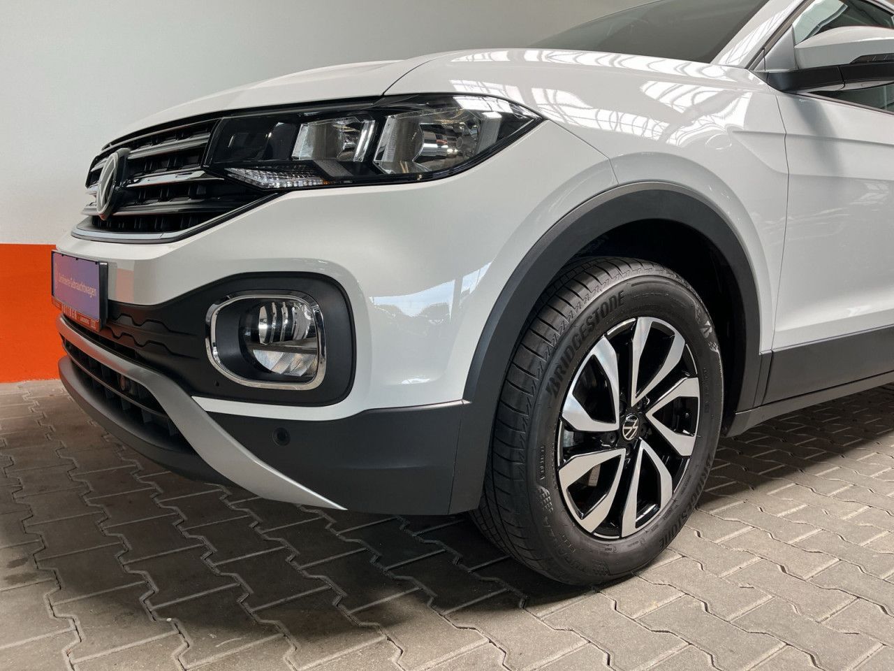 Volkswagen T-Cross ACTIVE 1.0 TSI AHK NAVI ACC APPCONNECT foto 4