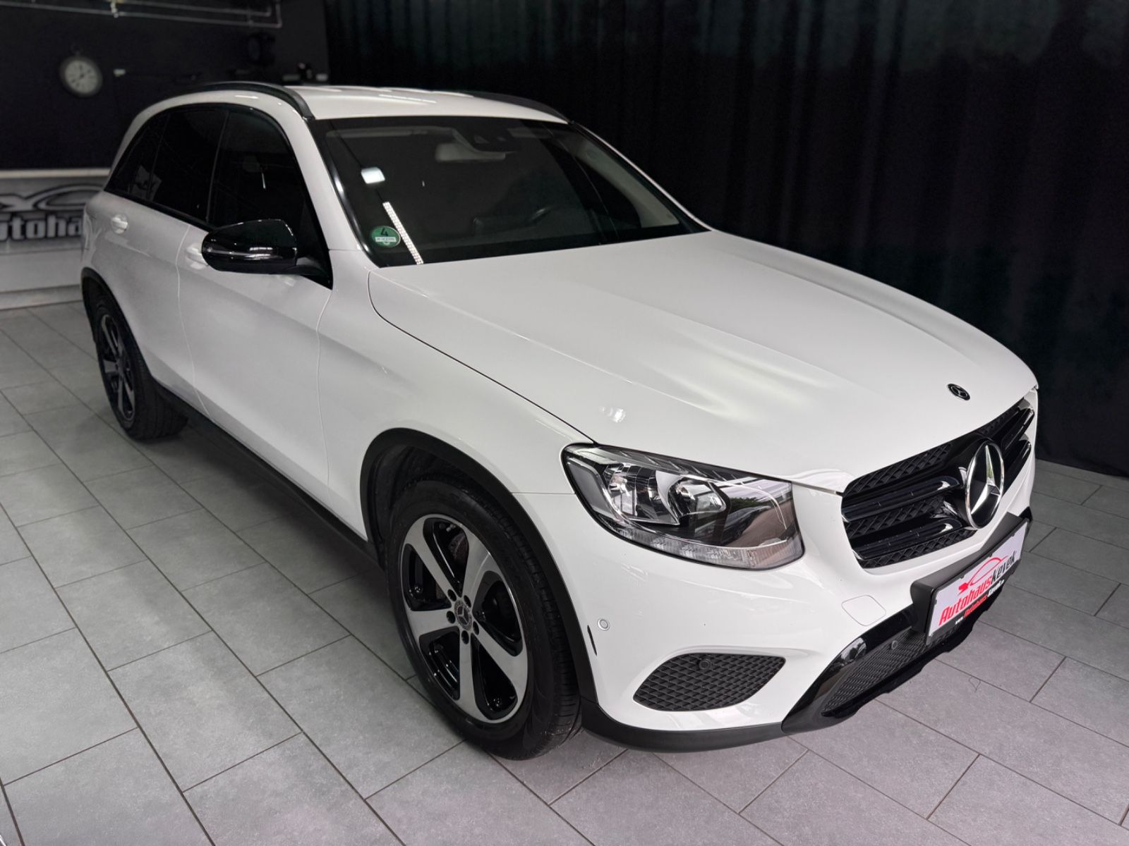 Fahrzeugabbildung Mercedes-Benz GLC 220 d 4Matic|NAVI|AUTOMATIK|AHK|KAMERA|