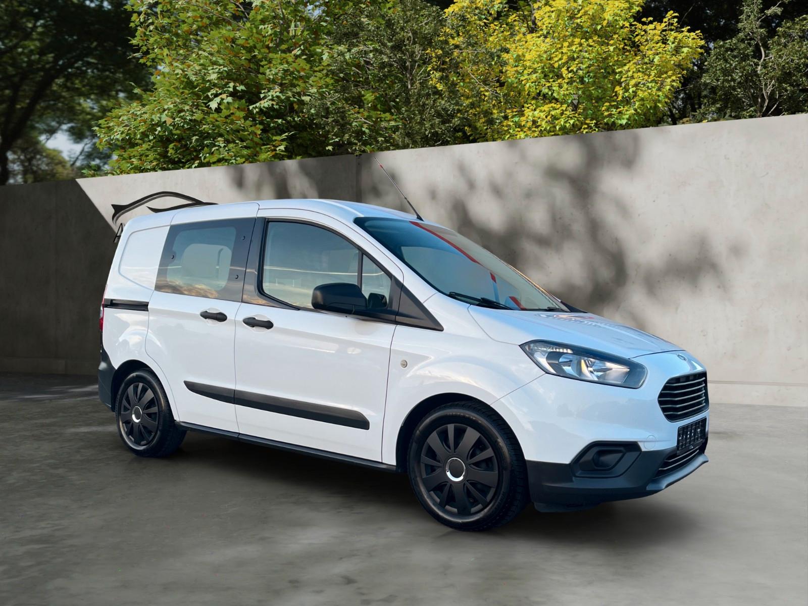 Ford Transit Courier/5 Sitzer/2x Schiebetür/Klima