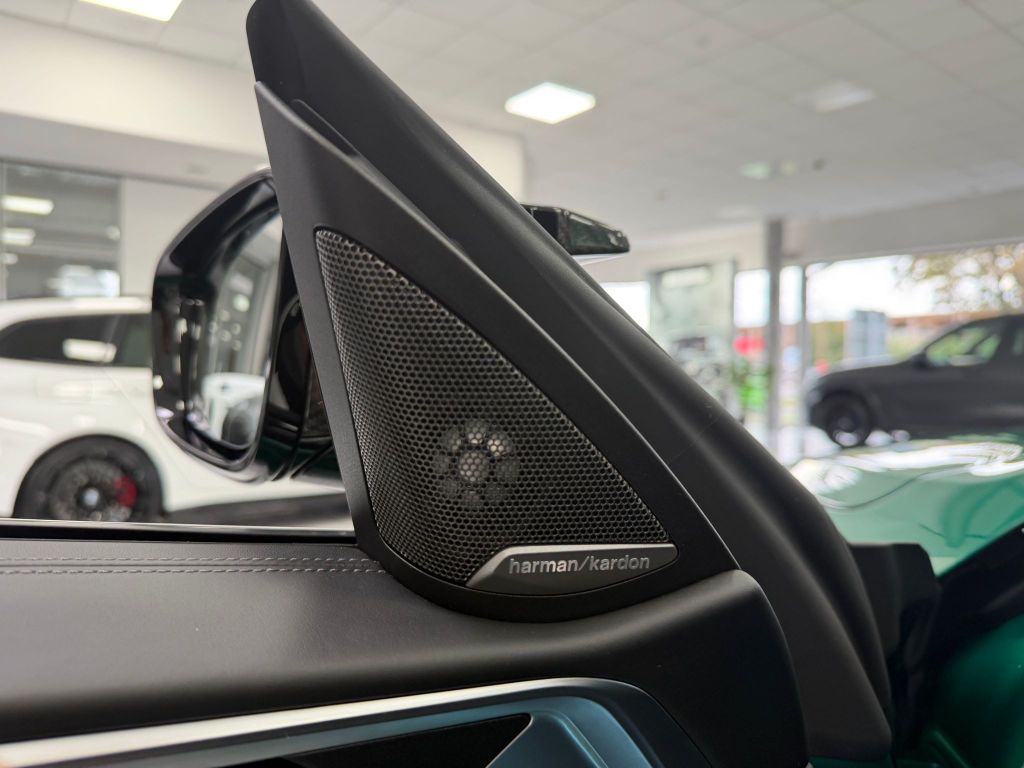 BMW M4 Competition*CARBON*KEYLESS*H-K*MEMORY*360°