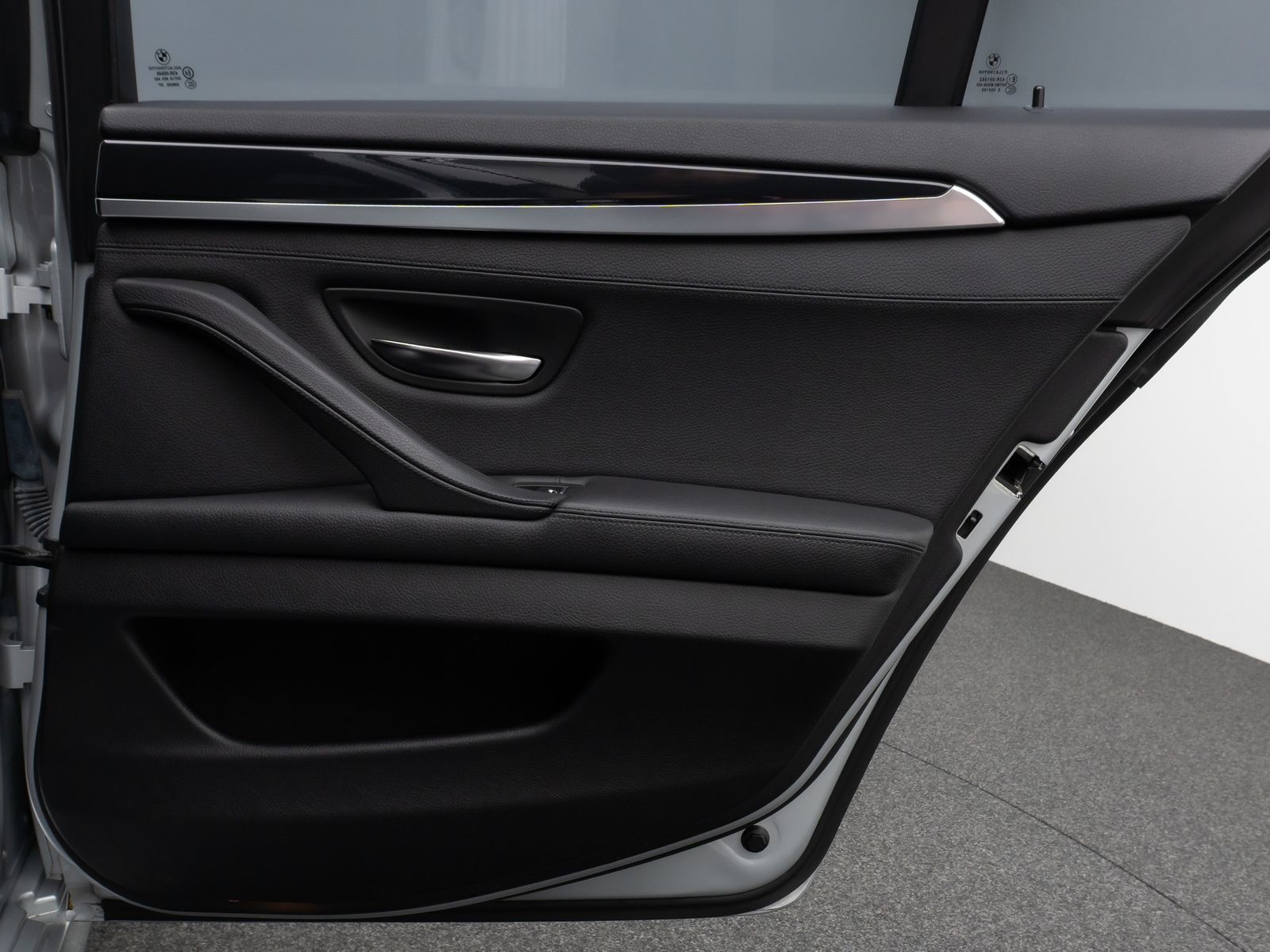Fahrzeugabbildung BMW 525d NaviPro Fernlichtassist PDC Leder AdapLicht
