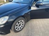 Mercedes-Benz E 250 CGI T BlueEFFICIENCY - - Mercedes-Benz E 250 mit Benzin-Antrieb: Kombi