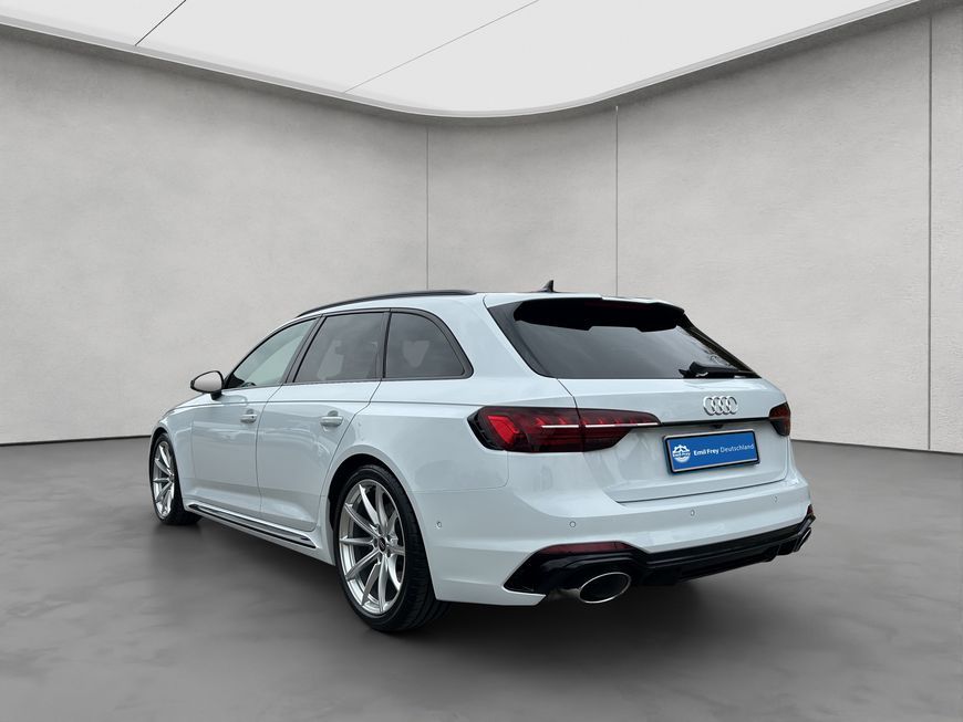 Audi RS4 Avant quattro tiptronic foto 3