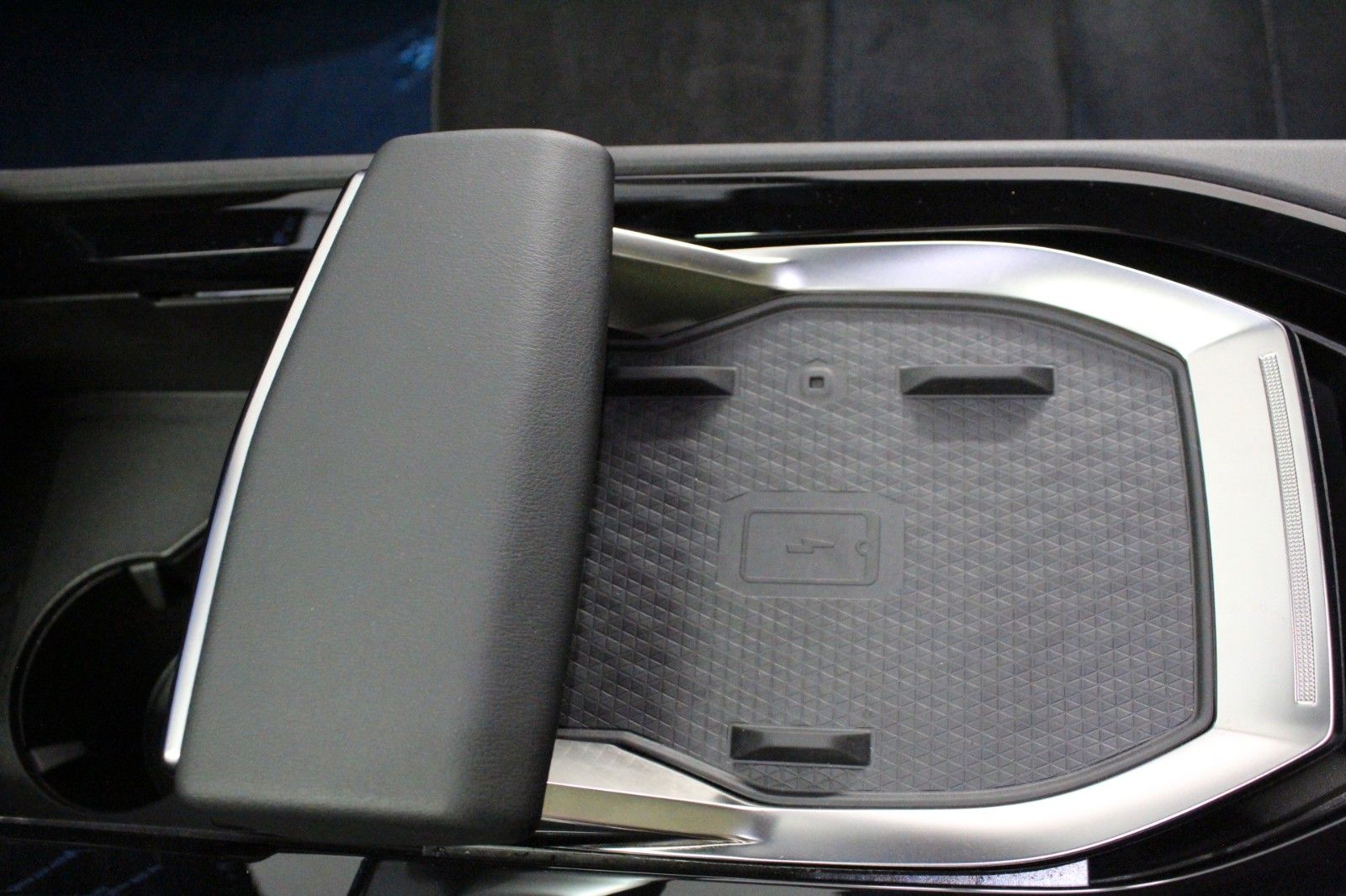 Fahrzeugabbildung Renault Rafale Full Hybrid E-Tech 200 Esprit Alpine