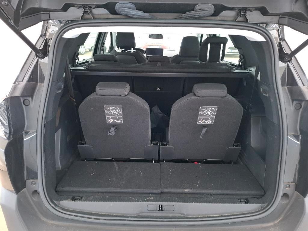 Fahrzeugabbildung Peugeot 5008 Active Pack 1.2T NAVI/LED/SHZ/PDC&CAM/AHK