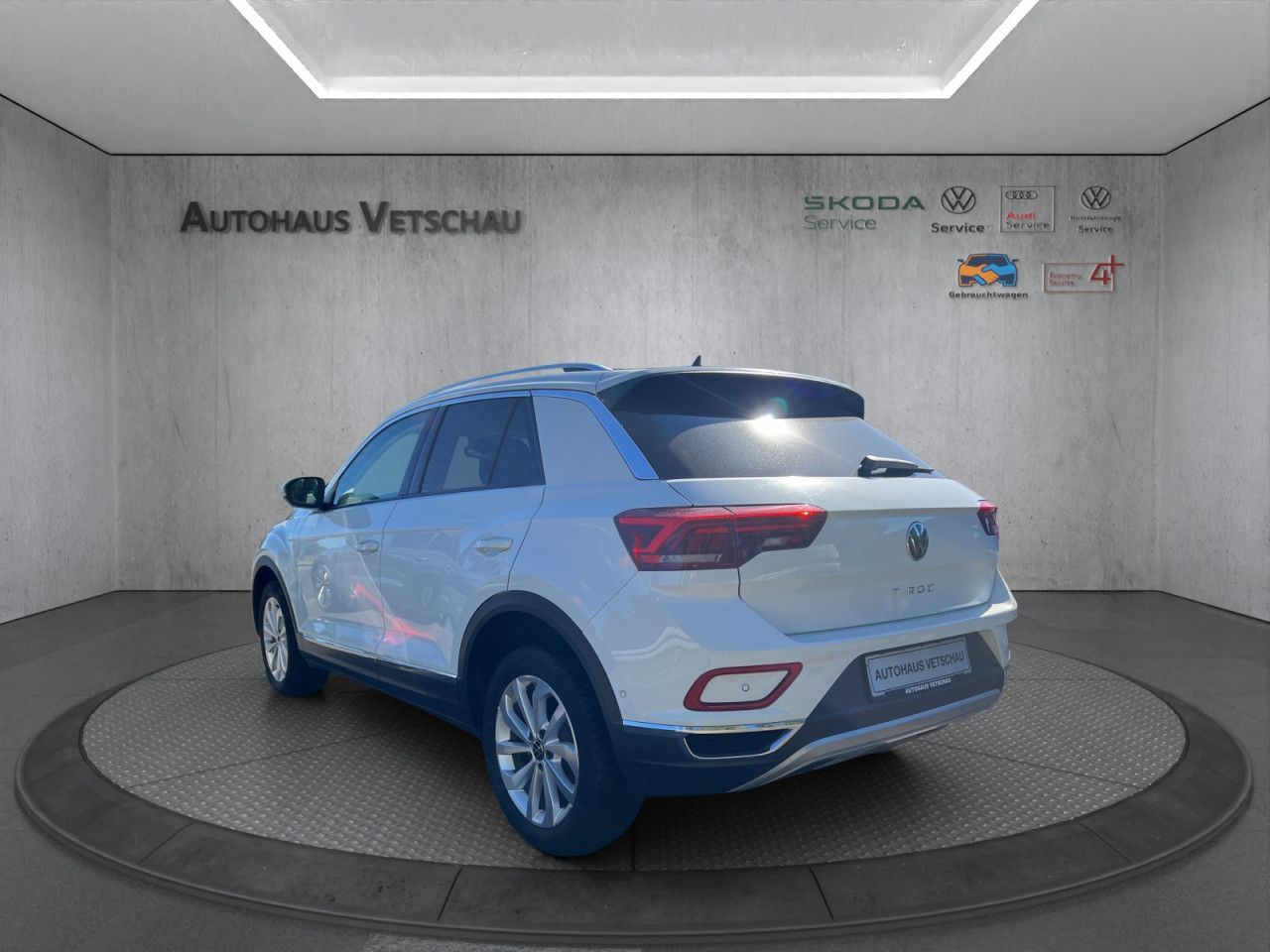 Volkswagen T-Roc 1.0 TSI Style Bluetooth Navi LED Klima foto 5