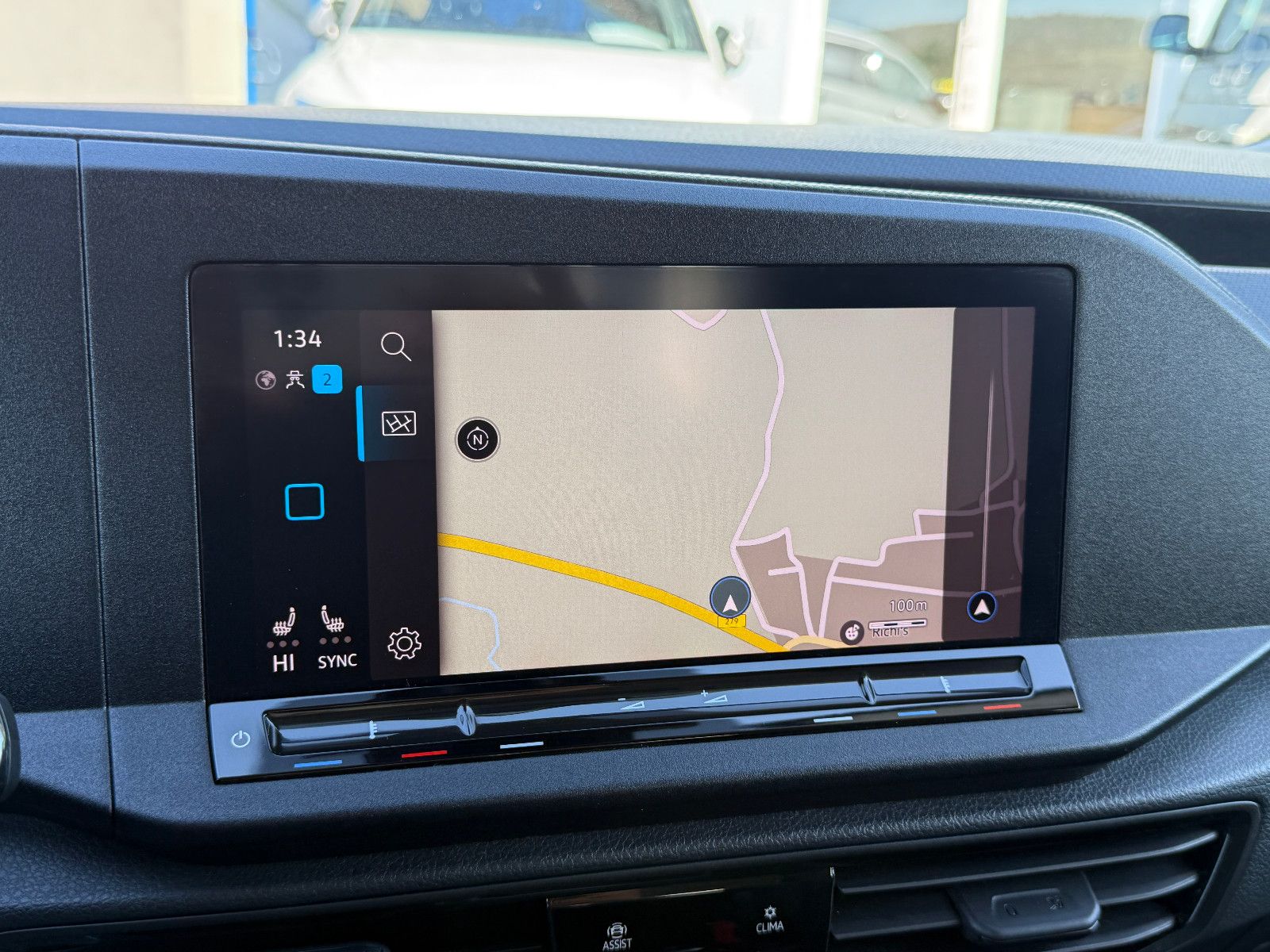 Fahrzeugabbildung Volkswagen Caddy 2.0 TDI ACC AHK DAB Navi PDC SHZ Winterpak