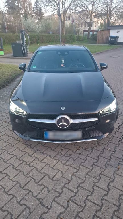 Image of Mercedes-Benz CLA 180