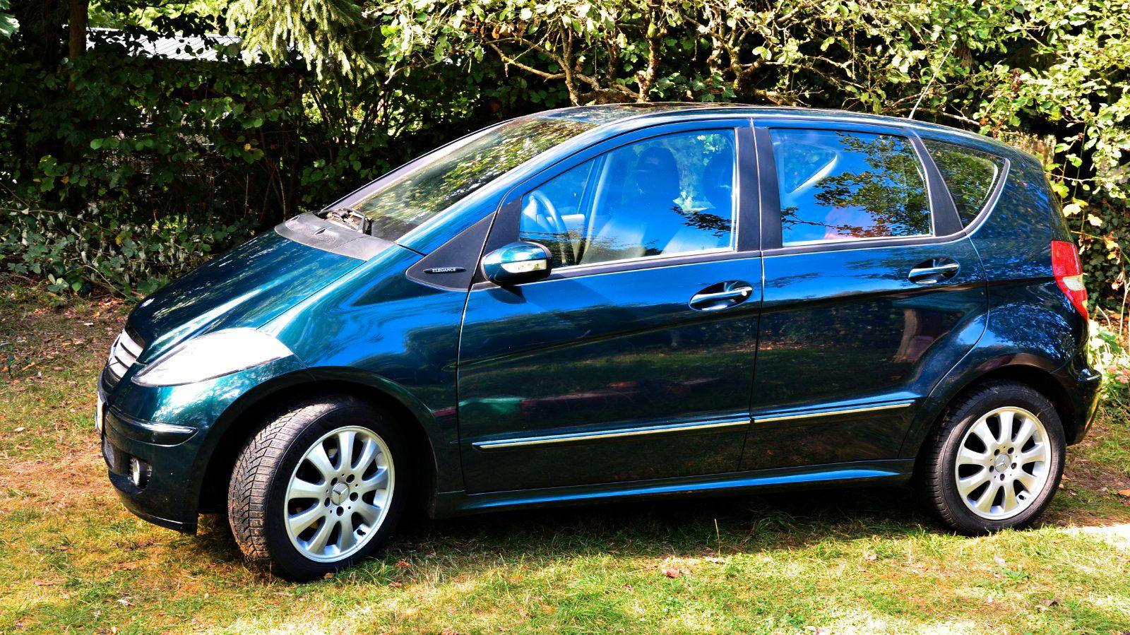 Mercedes-Benz A200 2005 — interior
