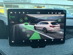 SKODA Combi 2.0 TSI 265PS AHK PANO Matrix Head up