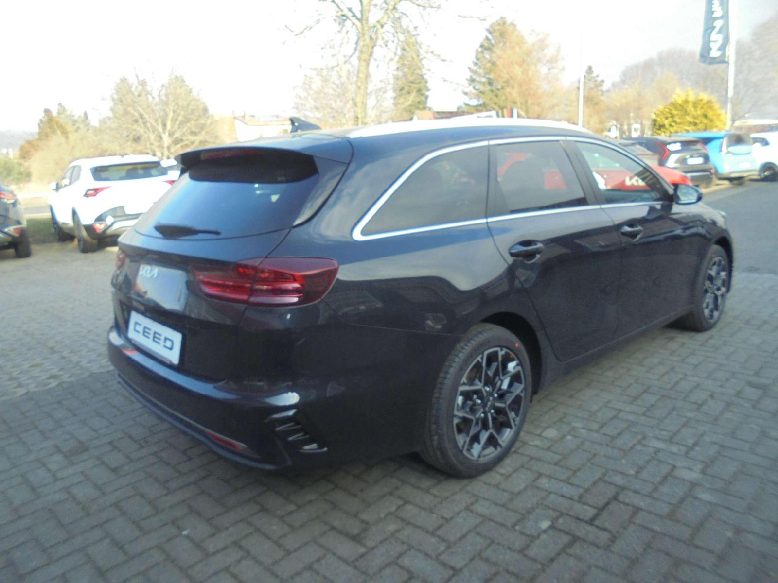 Kia Ceed SW / cee d SW SW 1.5 T-GDI Nightline Editio