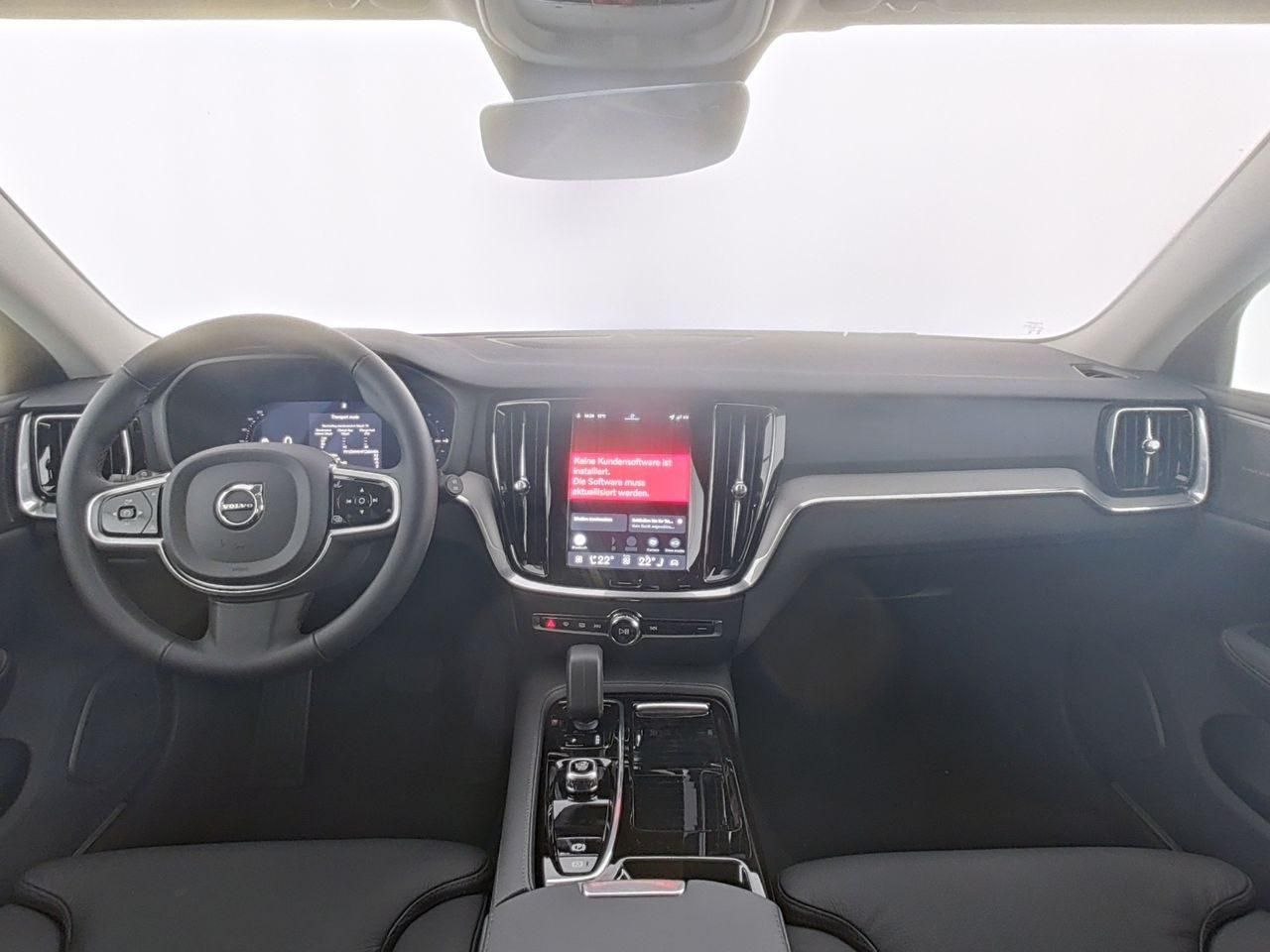 Fahrzeugabbildung Volvo V60 Kombi Plus Dark Recharge Plug-In Hybrid AWD